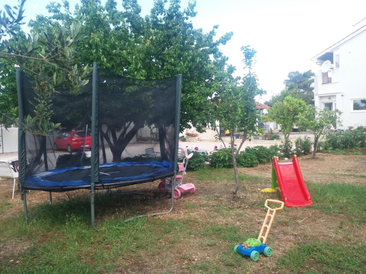 Apartmani Kardum Brodarica Brodarica  Exteriör bild